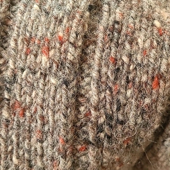 GAP Wool Sweater - Picture 12 of 12